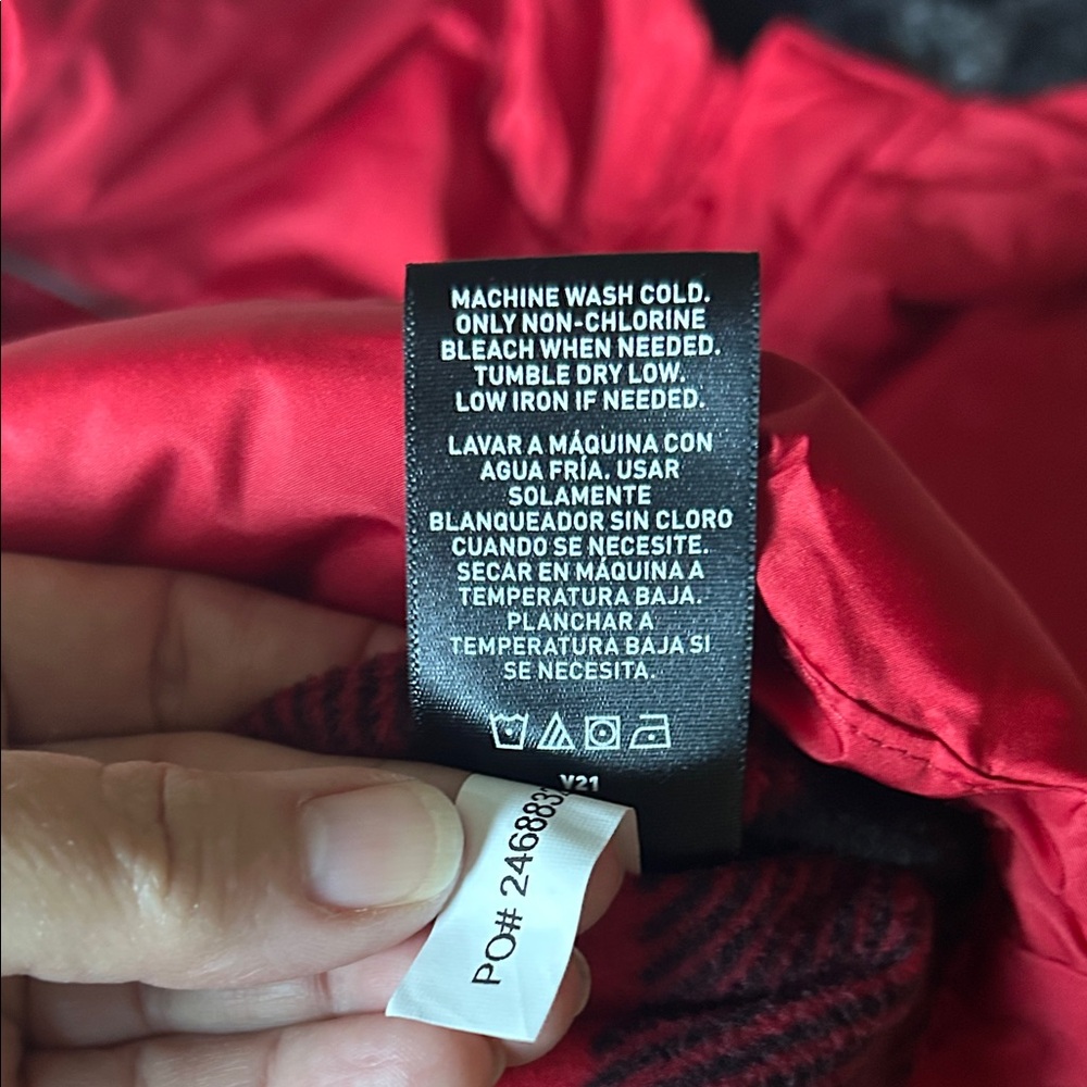 Swiss Tech Boys Red and Black Puffer Jacket Size XXL/2XG (18) - Picture 7 of 7